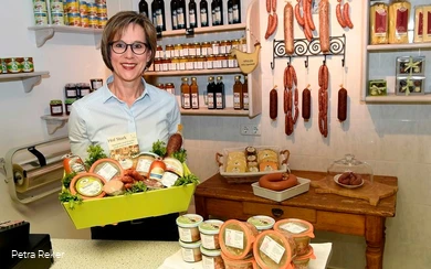 Brigitte Reinken-Stork in ihrem Hofladen