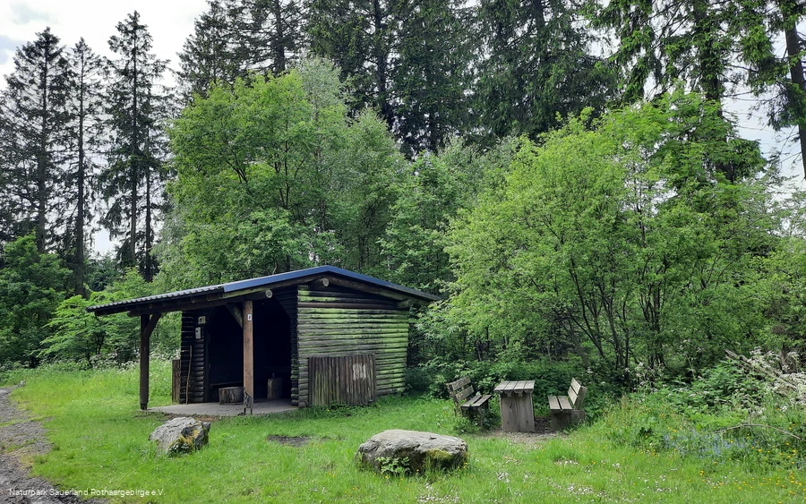 Schutzhütte am Rothaarsteig