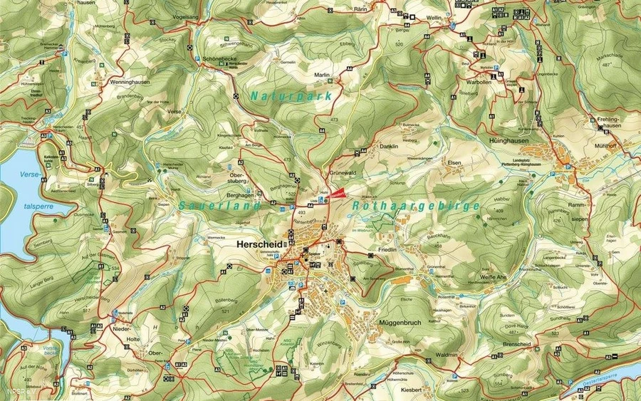 Wanderinformationstafel am Wanderparkplatz Linde Wanderinformationstafel am Wanderparkplatz Linde