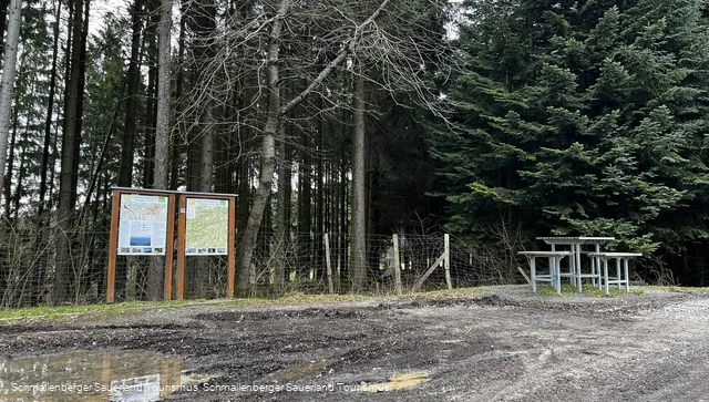 Wanderportal und Wanderparkplatz Birkenbrauk